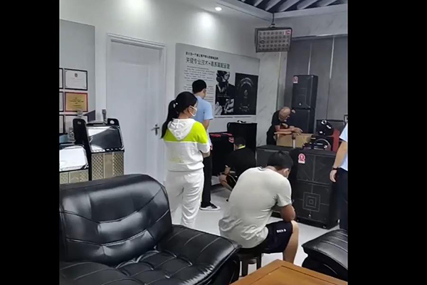 廣州黃先生選購(gòu)爵士龍AD系列家用音響，感受爵士龍聽覺盛宴！