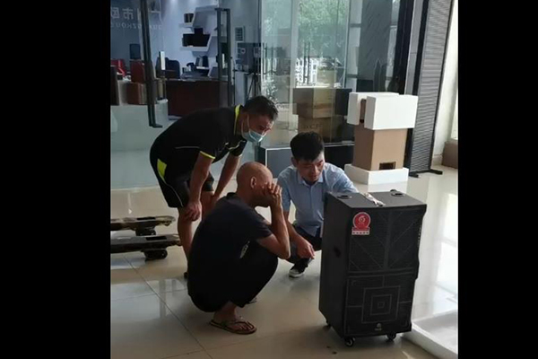 廣州黃先生選購(gòu)爵士龍AD系列家用音響，感受爵士龍聽覺盛宴！